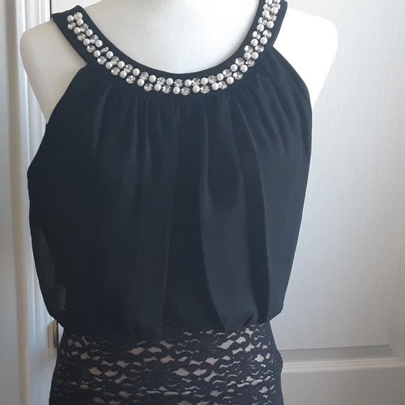 Enfocus Studio Dresses & Skirts - ❣Enfocus Studio black lace/beaded dress